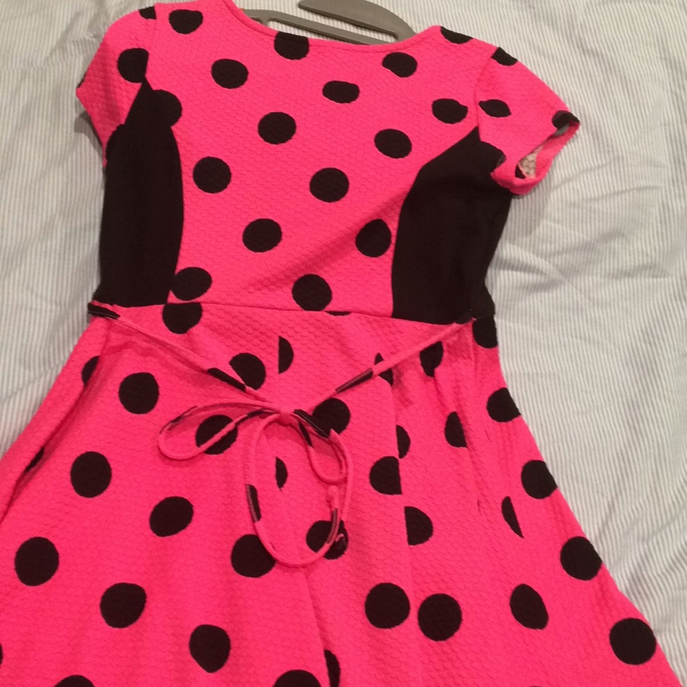 Dress - Picture 4 of 7